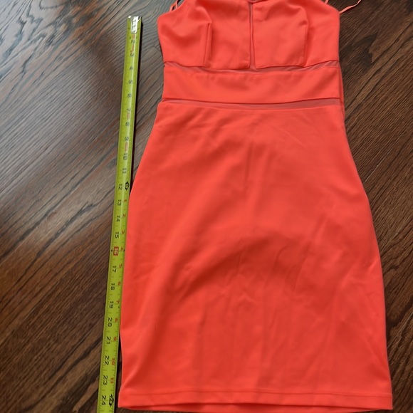 High neck Salmon Guess dress - Picture 8 of 10